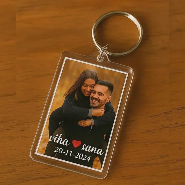 Personalised Clear Acrylic Couple Portrait & Date Keychain