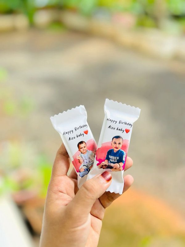 Personalised Custom-Wrapped Chocolate Favors & Bars